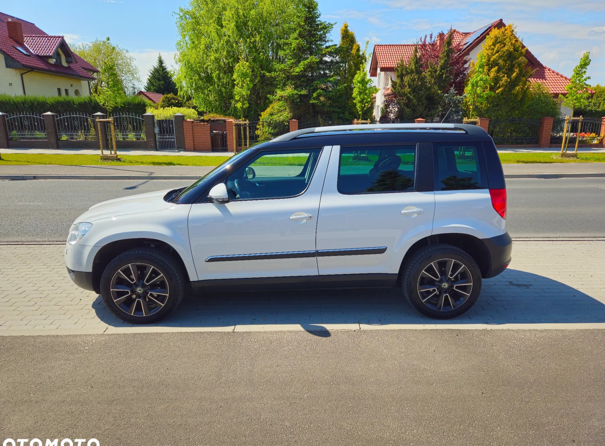 Skoda Yeti cena 32900 przebieg: 228000, rok produkcji 2013 z Gniezno małe 529